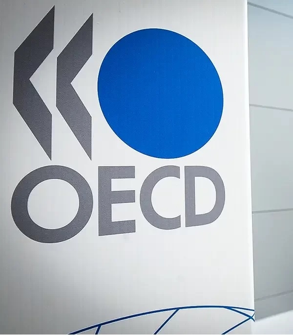 OCDE: economia global deve desacelerar em 2023 e se recuperar levemente em 2024