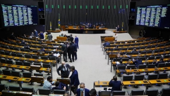 Perse: Câmara aprova projeto com 30 atividades e impacto de R$ 15 bi; texto vai ao Senado